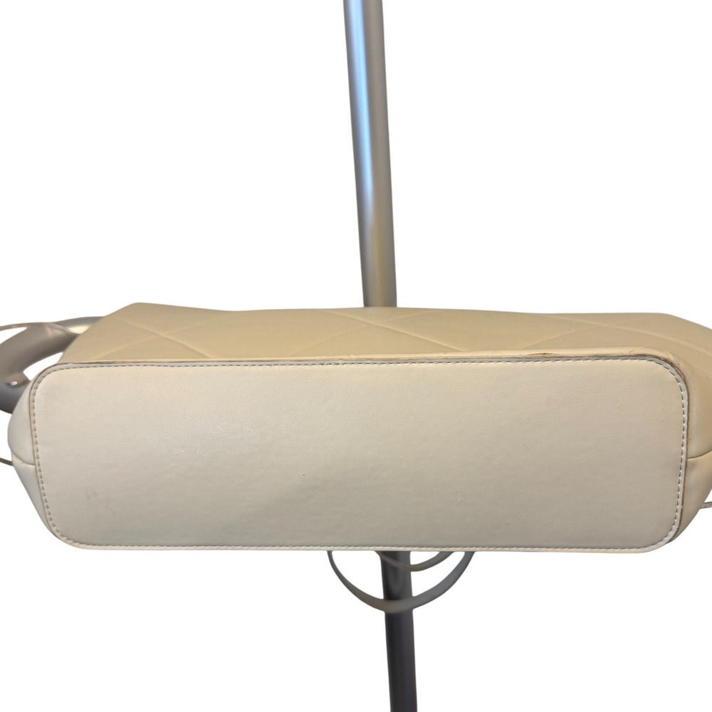 Anne Klein Quilted Tote Bag Cream Chain Faux Leather - Picture 10 of 10